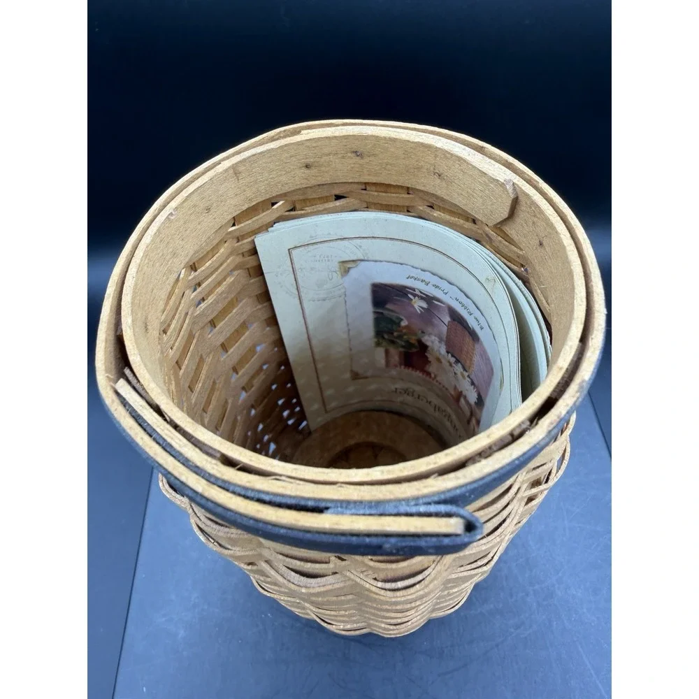🧺 Longaberger 2003 Blue Ribbon Pride Basket w/ Coin Bank Lid – EUC ✨